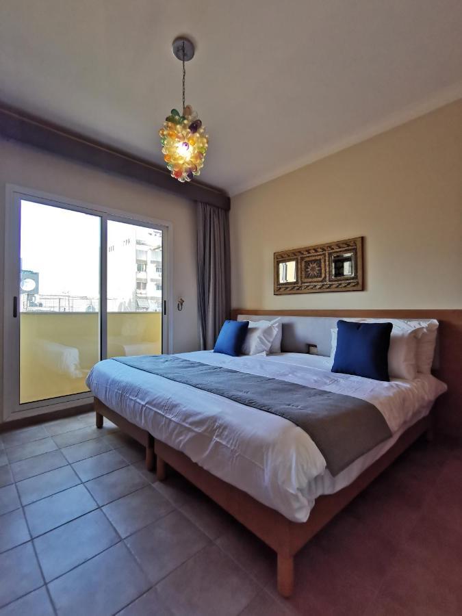 X1 By Smallville Apartment