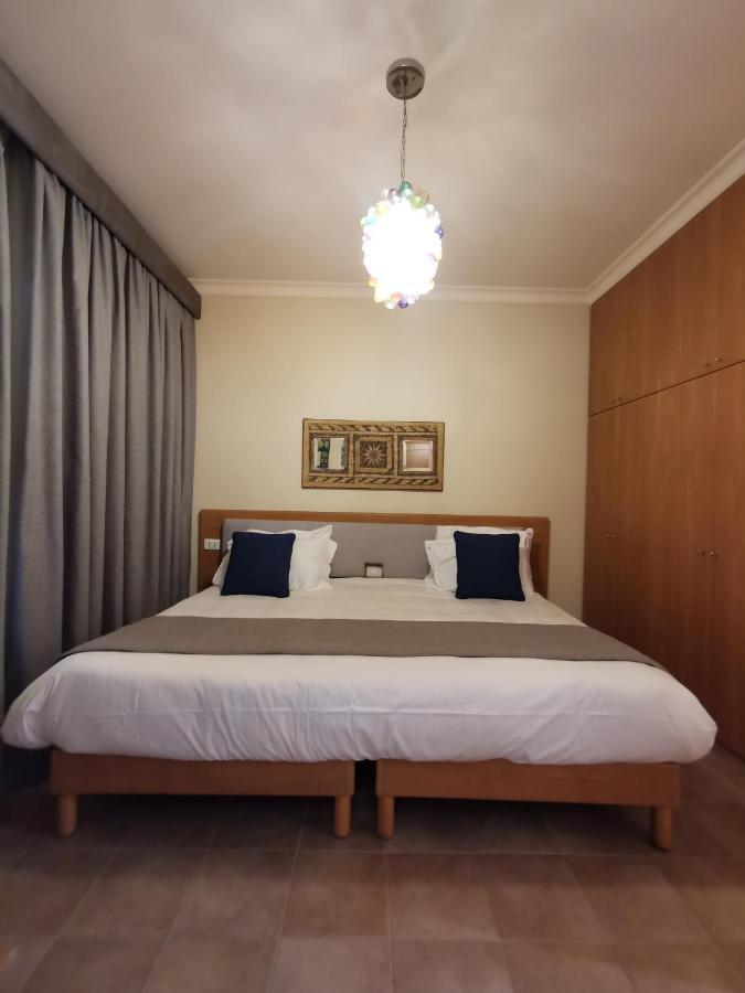 X1 By Smallville Apartment